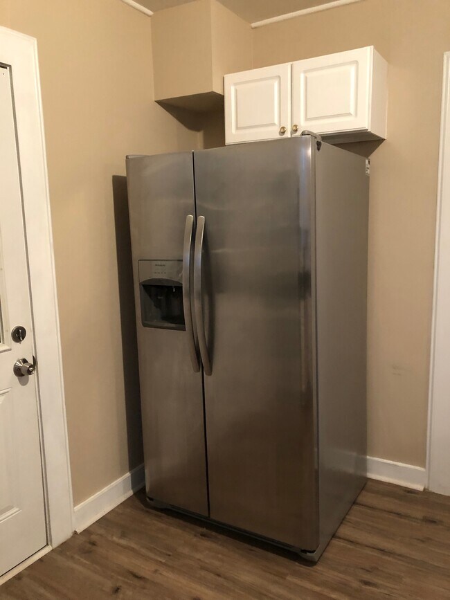 Stainless steel appliances - 765 Mayfield Ave