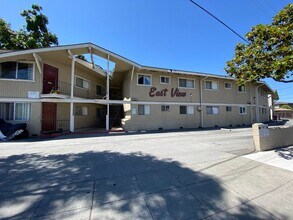 Building Photo - 925 N Bayshore Rd W