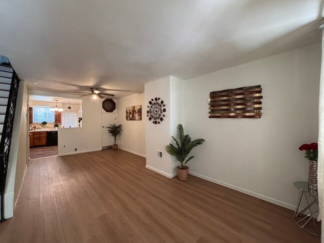 Foto del edificio - 1529 S 28th St