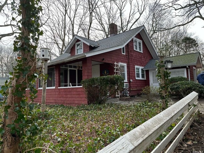 Building Photo - 69 Grove St