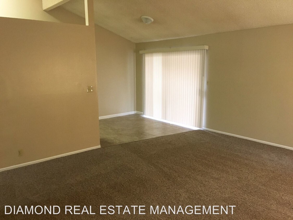 Primary Photo - 2201 Pinon Springs Cir
