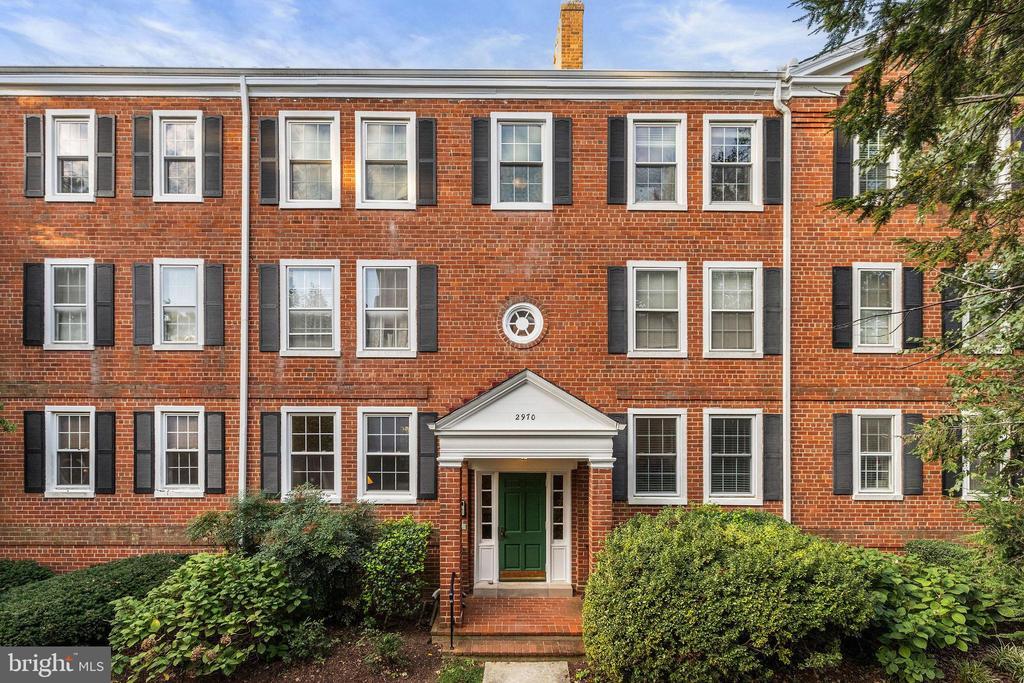 Foto principal - 2970 S Columbus St