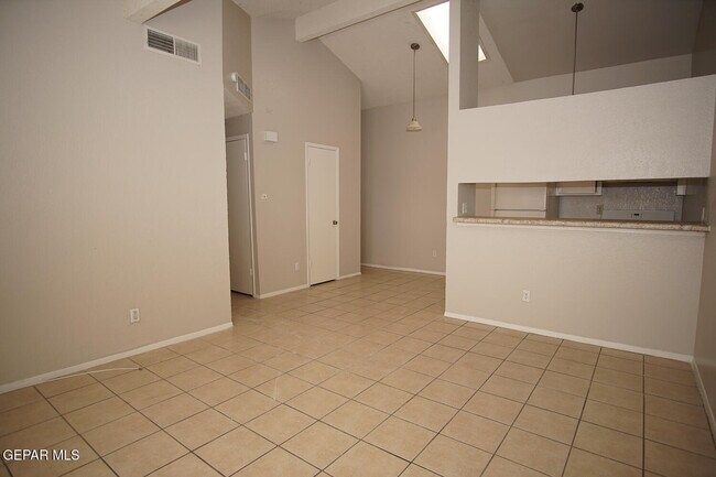 Foto del edificio - 2917 E Glen Dr