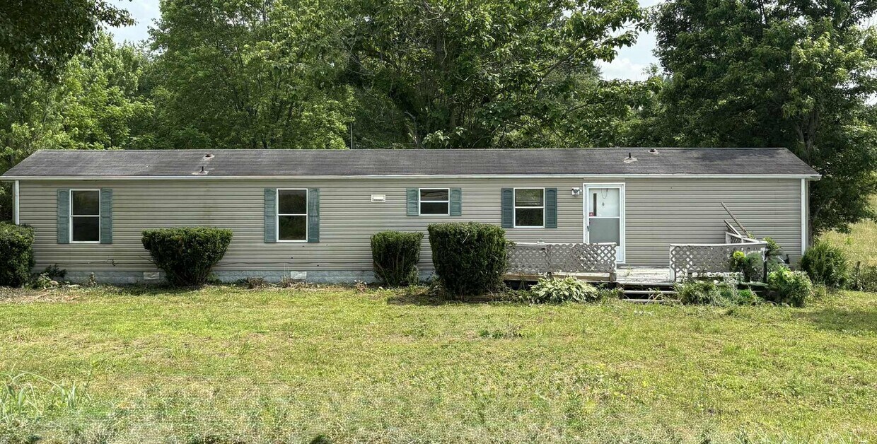 Primary Photo - Quiet, Comfortable Living