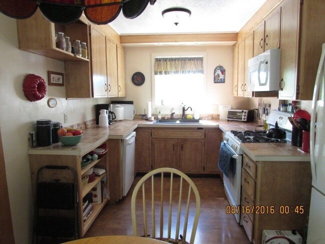 Building Photo - 488 Schweitzer Mountain Rd
