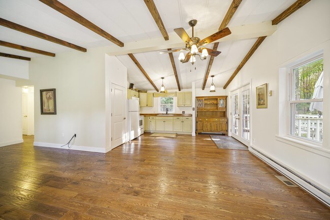 Foto del edificio - 112 Witch Hazel Ln