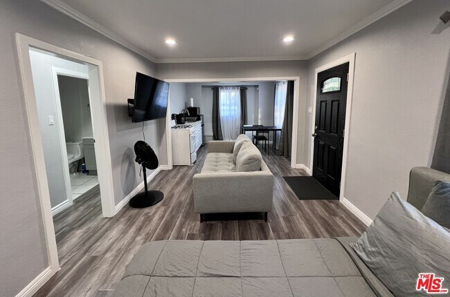 Foto del edificio - 1141 E 66th St