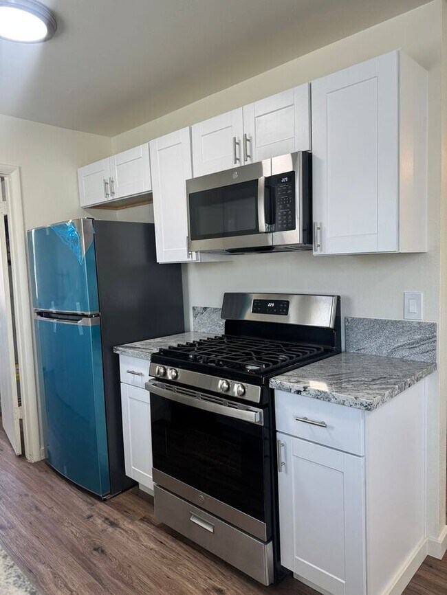 Building Photo - Fully Remodeled 4-Bedroom Home Near Sparks...