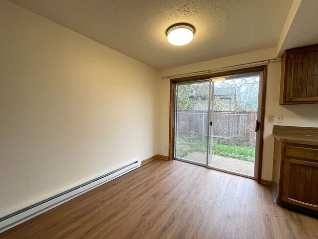 Foto del edificio - howad01