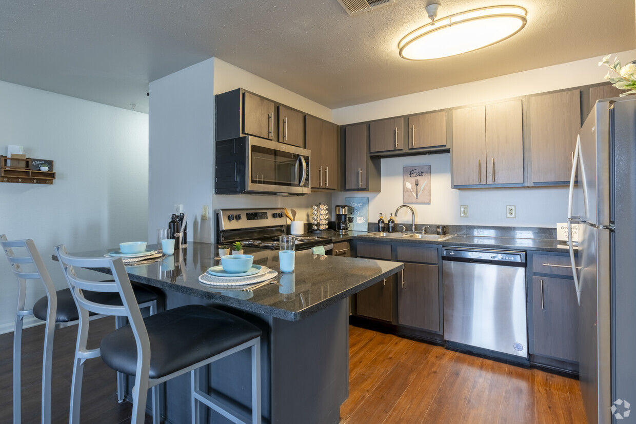 Foto principal - The Village at Chandler Crossings