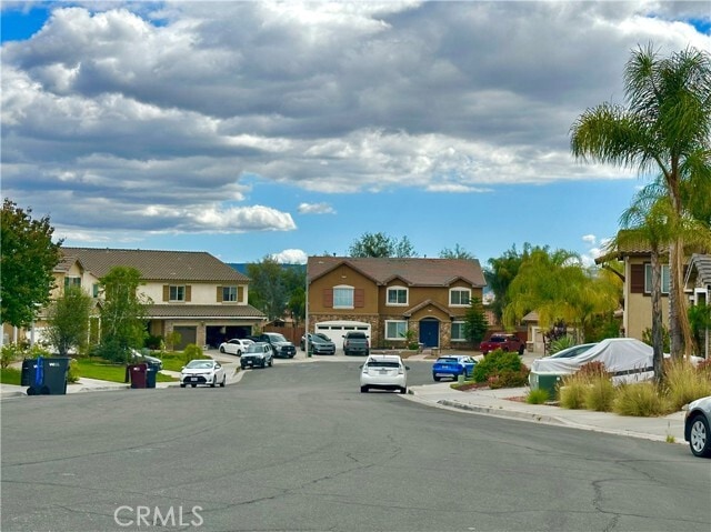 Building Photo - 36005 Redgrave Way