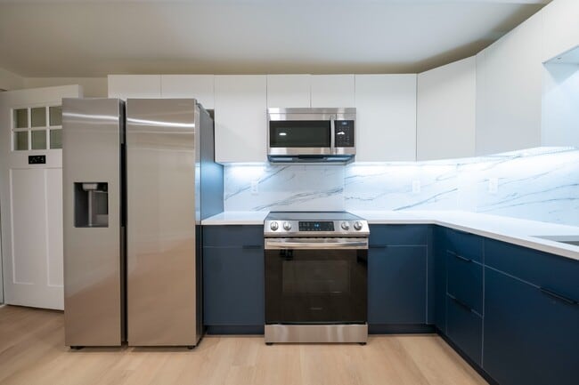 Photo - 232 S 46th St Apartment