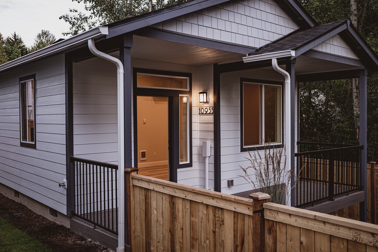 Photo - 10955 SE 165th St (Renton, WA)