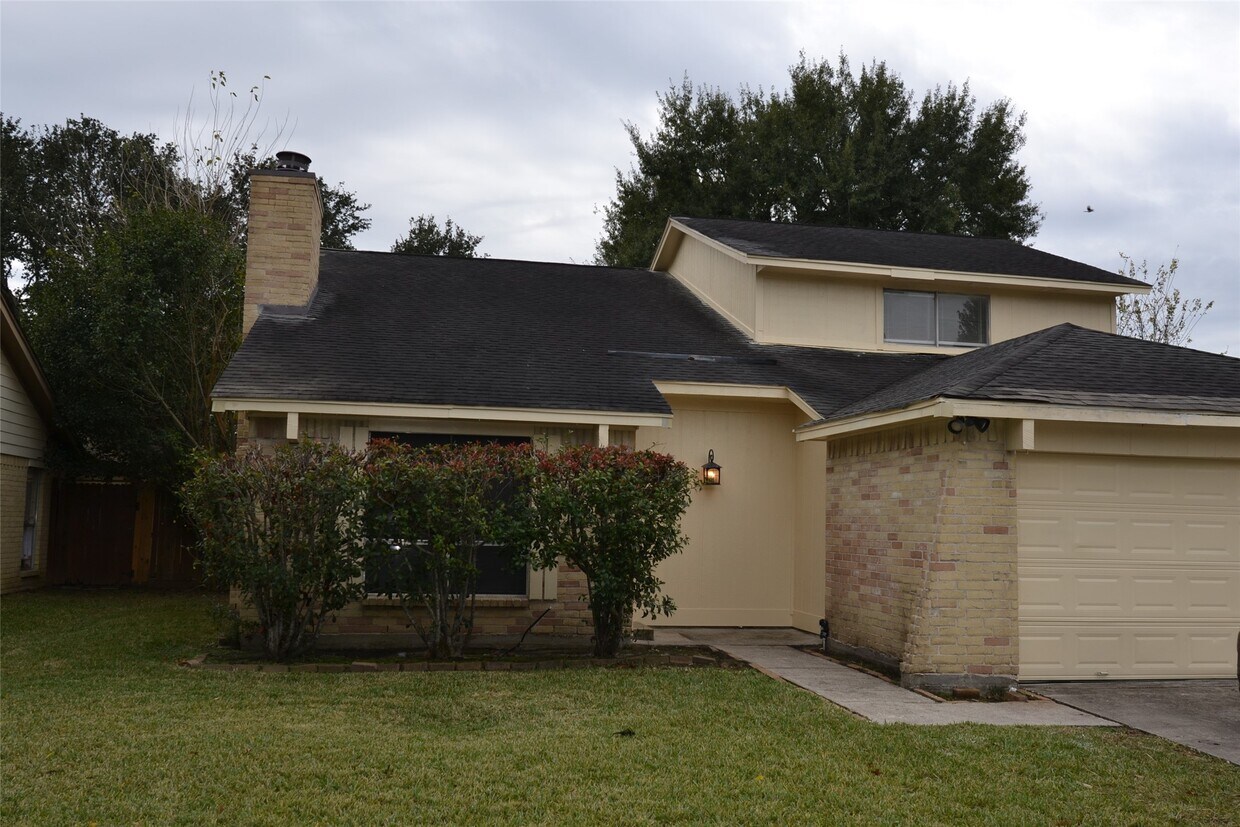 Primary Photo - 12023 Woolford Dr