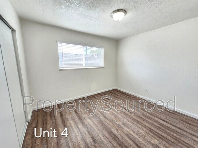 Building Photo - 911 H Street