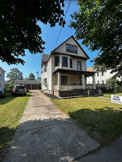 Primary Photo - 23 Mariemont Ave