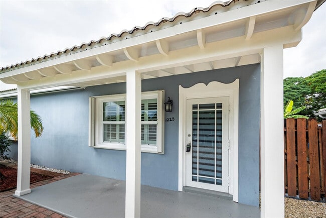 Foto del edificio - 1225 NW 4th Ave