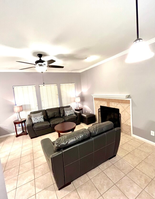 Building Photo - 2503 Plumgrove Cir