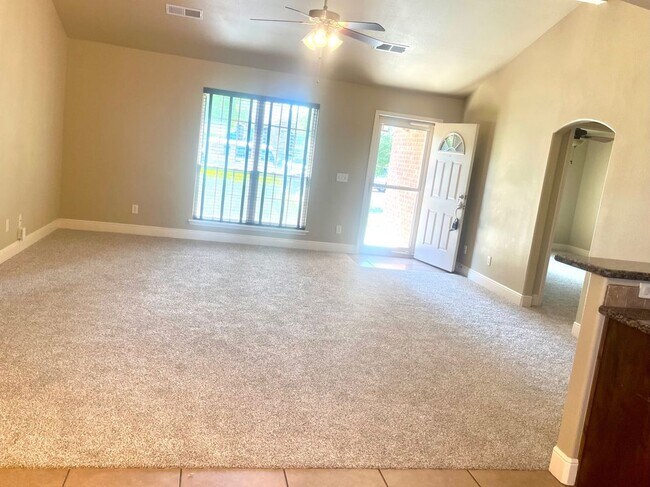 Foto del edificio - 4523 Willow St