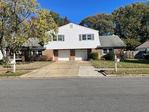 Building Photo - 4984 Century Dr