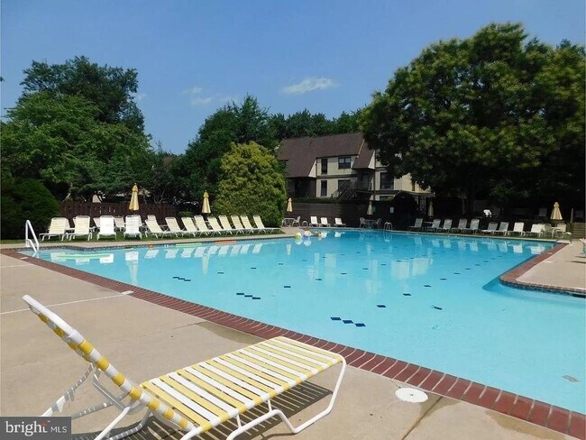 Foto del edificio - 289 Shawmont Ave