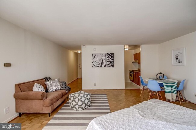 Foto del edificio - 224-30 W Rittenhouse Square