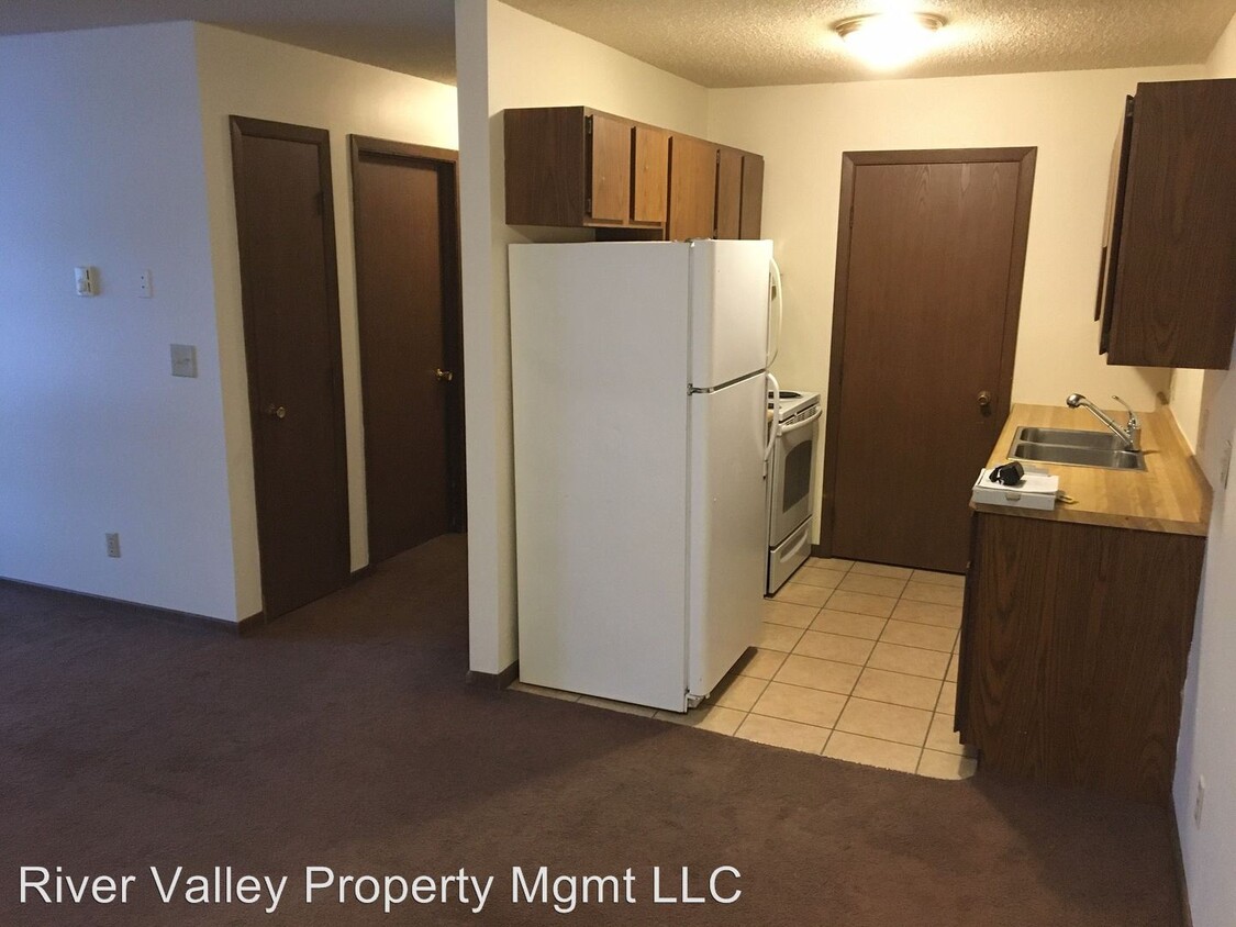Building Photo - 1108 Meridian Heights Dr
