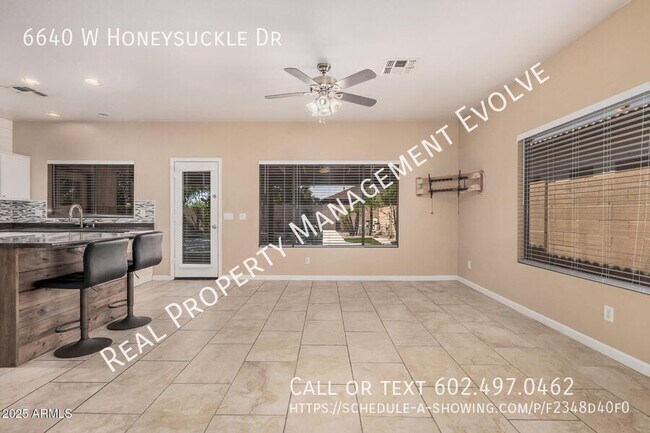 Foto del edificio - 6640 W Honeysuckle Dr