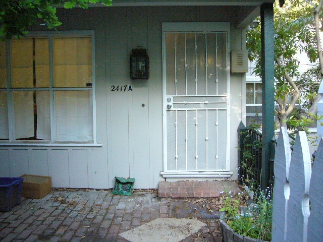 Building Photo - 2417 Prospect St