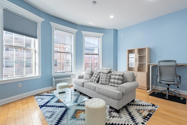 Foto del edificio - 100 Tidewater St