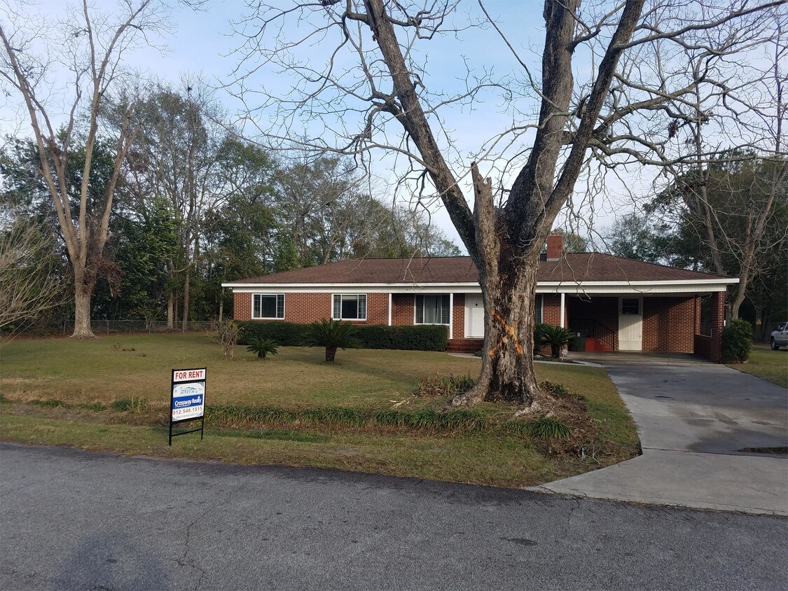 Foto principal - 2404 Monroe St