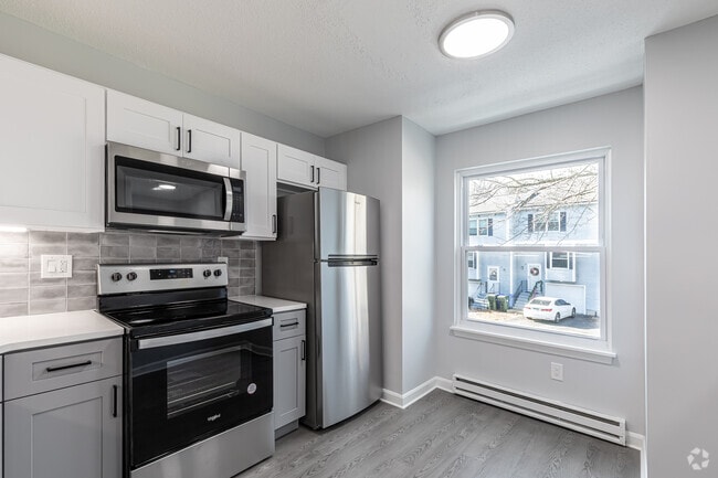 Interior Photo - Toll Gate Estates