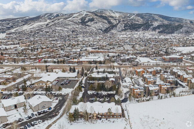 Aerial - Oxbow Apartments