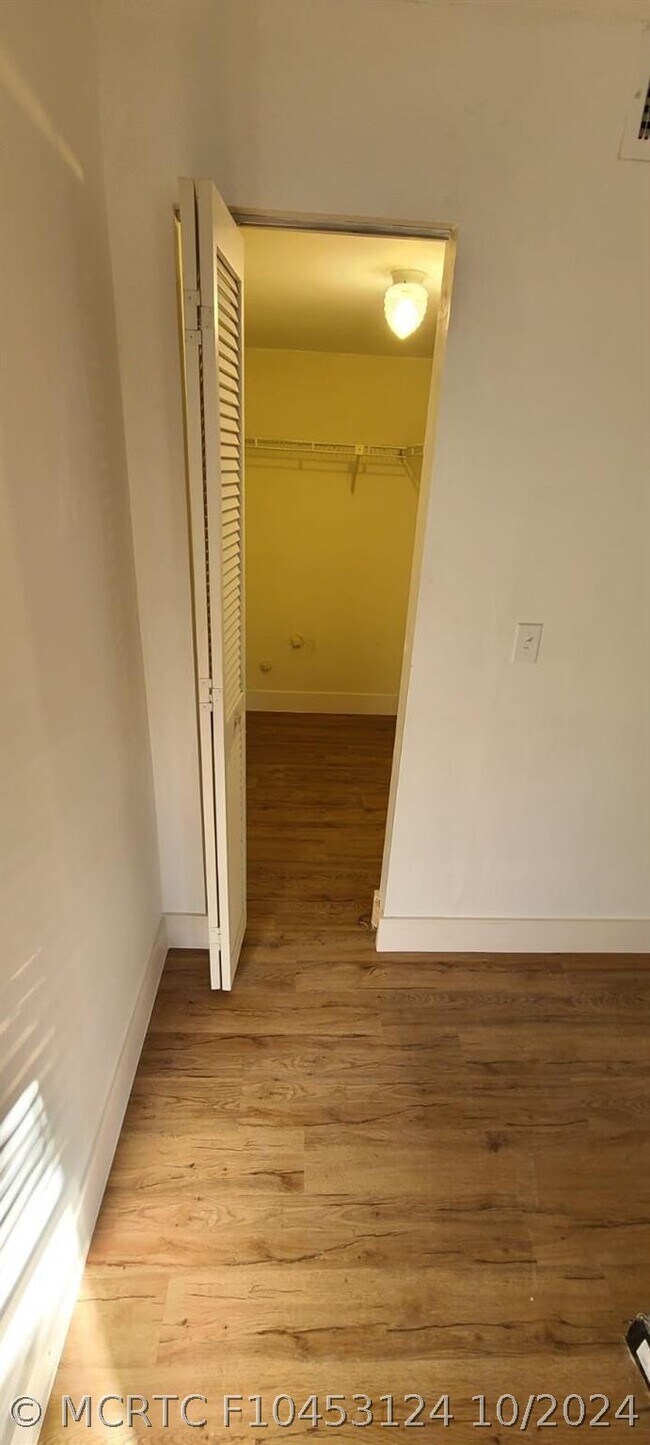 Foto del edificio - 448 SE 14th St