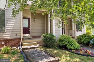 Building Photo - 4021 Lake Glen Rd