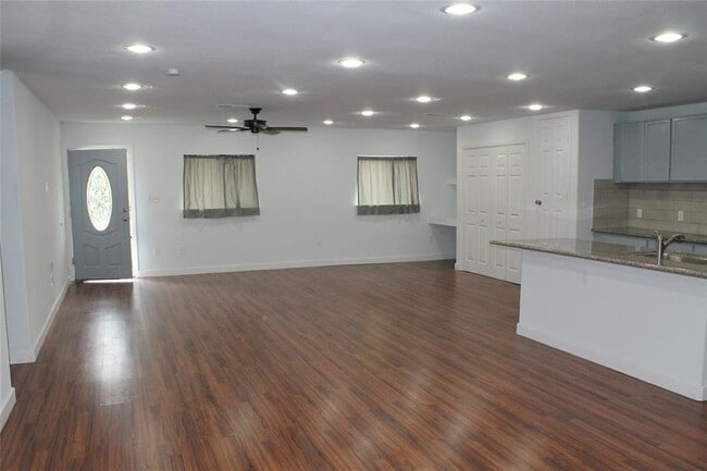Building Photo - 3718 Darlinghurst Dr
