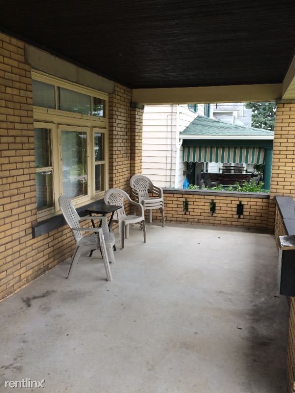 Building Photo - 4 br, 1.5 bath House - 922 Winslow Avenue