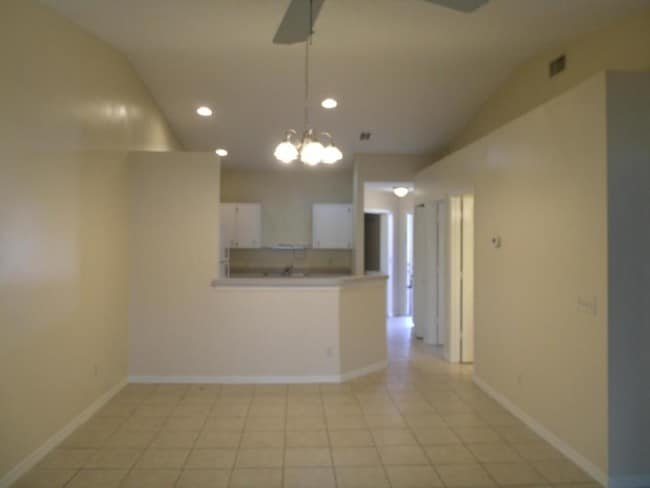 Building Photo - 1331 Topfield Ct