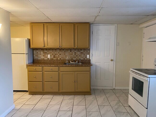 Kitchen Area - 2244 Nichols Ave