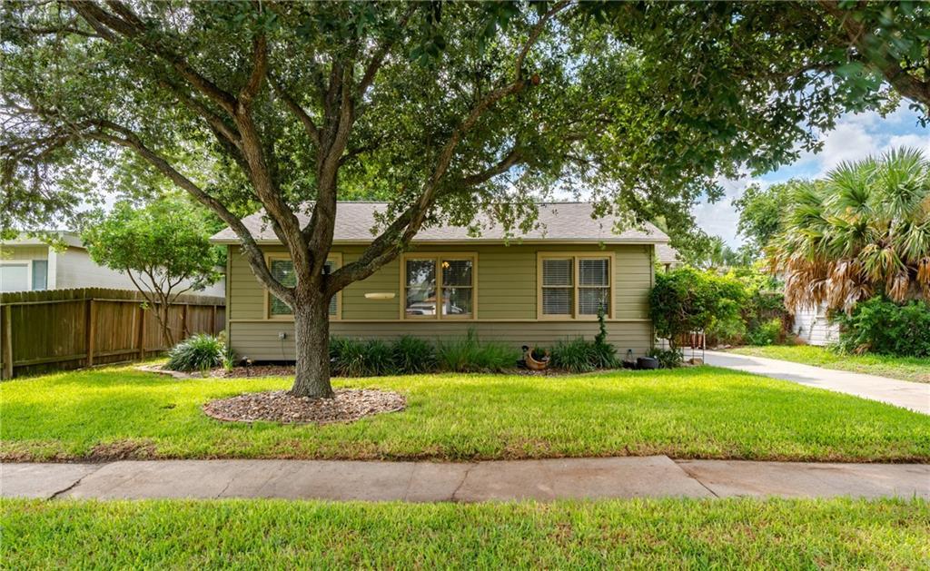 Foto principal - 622 Collingswood Dr