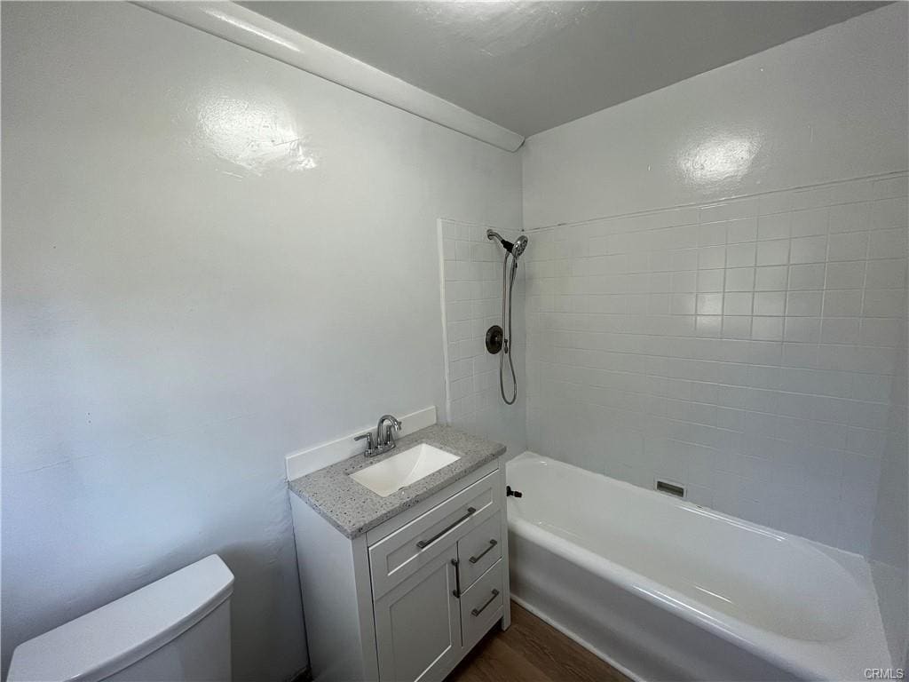 Primary Photo - 624 N Roxbury Dr