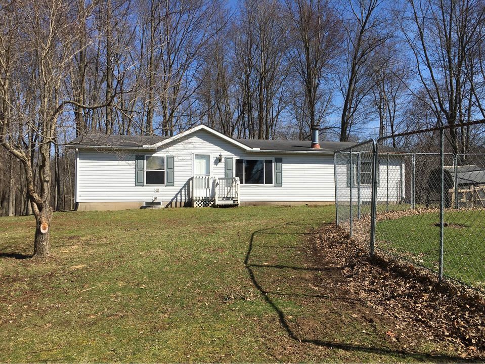 front view - 13161 Mount Eaton St SW