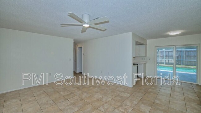 Building Photo - 3915 Allan Pl