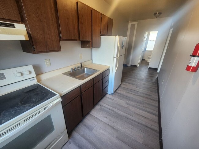 Photo - 304 Campbell St Apartment