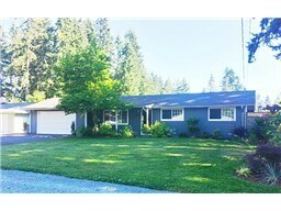Primary Photo - Stunning Remodeled 3 Bed / 1.75 Bath Priva...