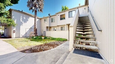 Building Photo - 2589 Westberry Dr