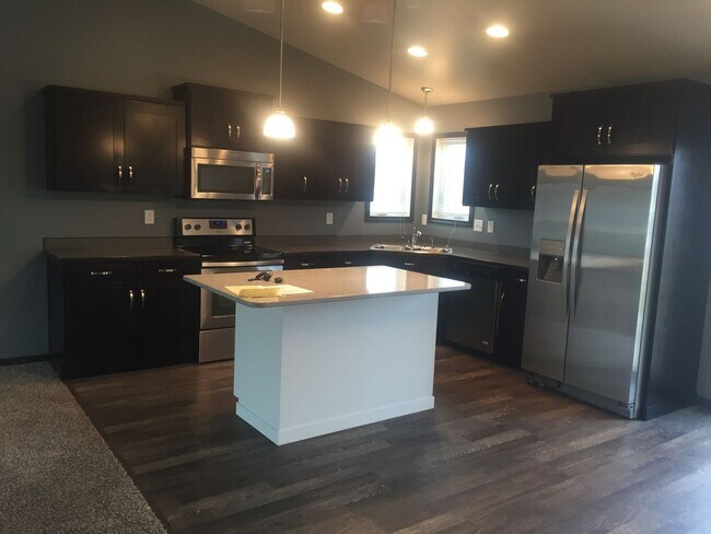 Foto del edificio - 3710 10th St S