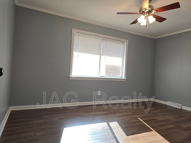 Foto del edificio - 102 Stewart St NW