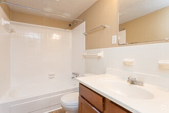 2BR, 1.5BA - 884SF - Avalon Apartment Homes