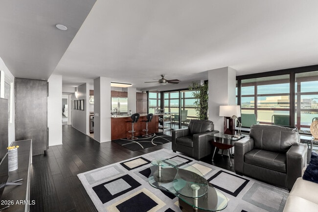 Foto del edificio - 4808 N 24th St